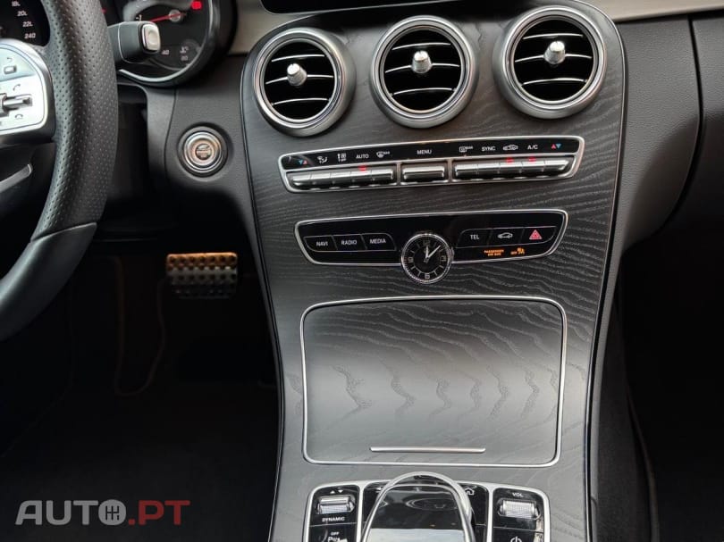 Mercedes-Benz C 180 Cabrio 9G-TRONIC AMG Line