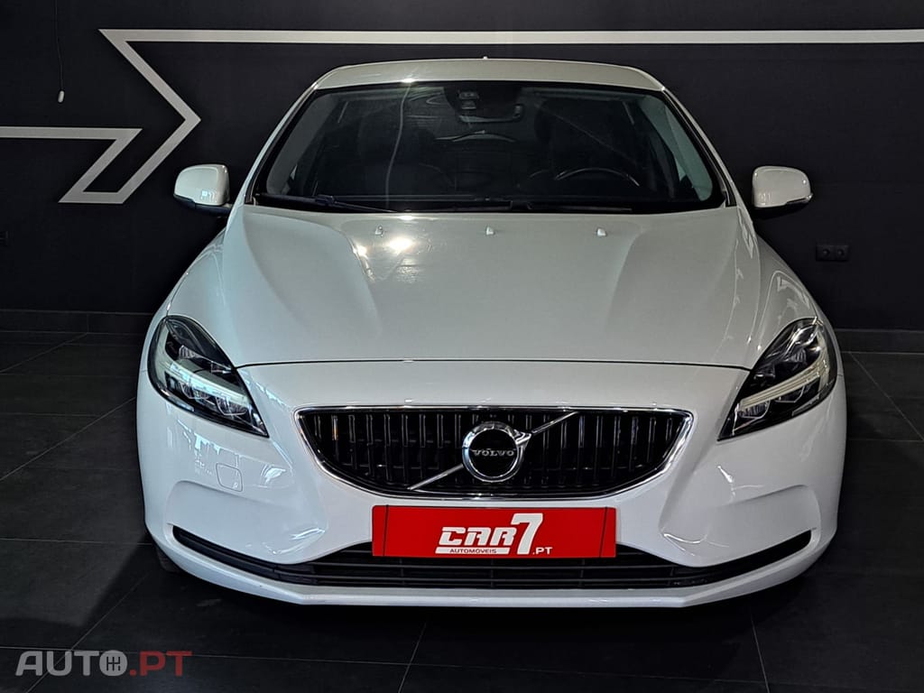 Volvo V40 2.0 D2 Momentum Eco