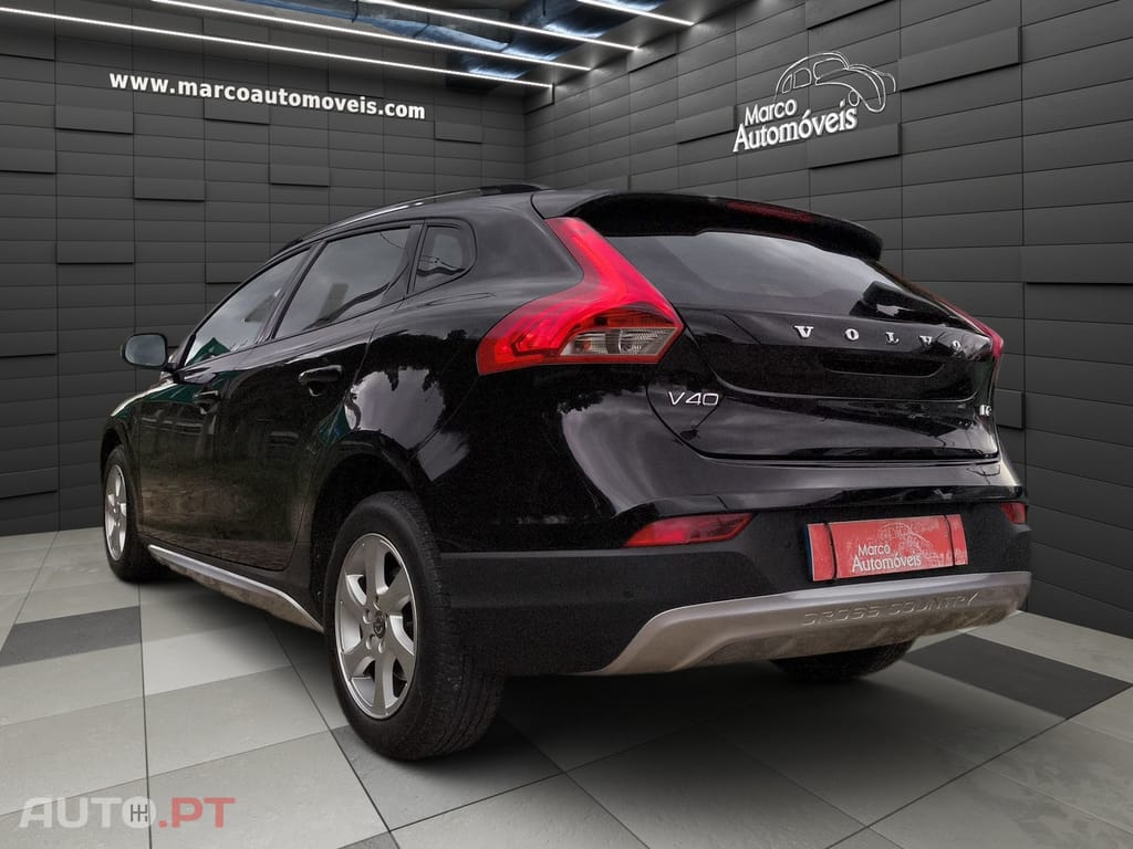 Volvo V40 Cross Country 2.0 D2 Momentum Geartronic