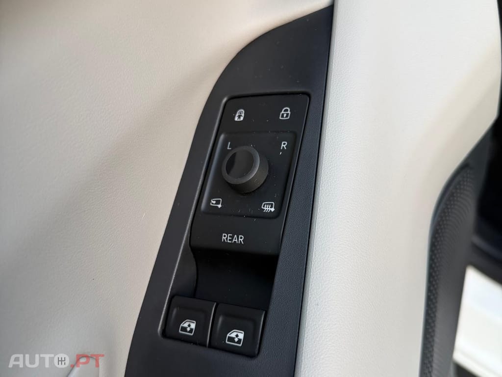 Ford Explorer 77 kWh Select