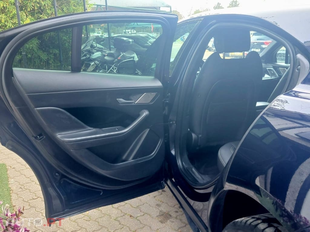 Jaguar I-Pace EV320 AWD SE
