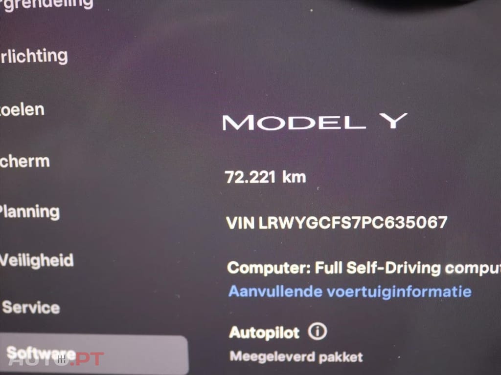 Tesla Model Y Standard RWD I.V.A DEDUTIVEL