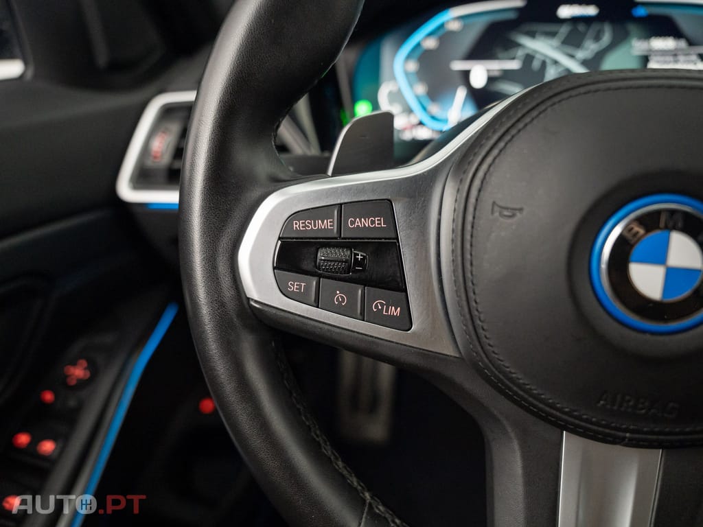 BMW 330 e Pack M Auto