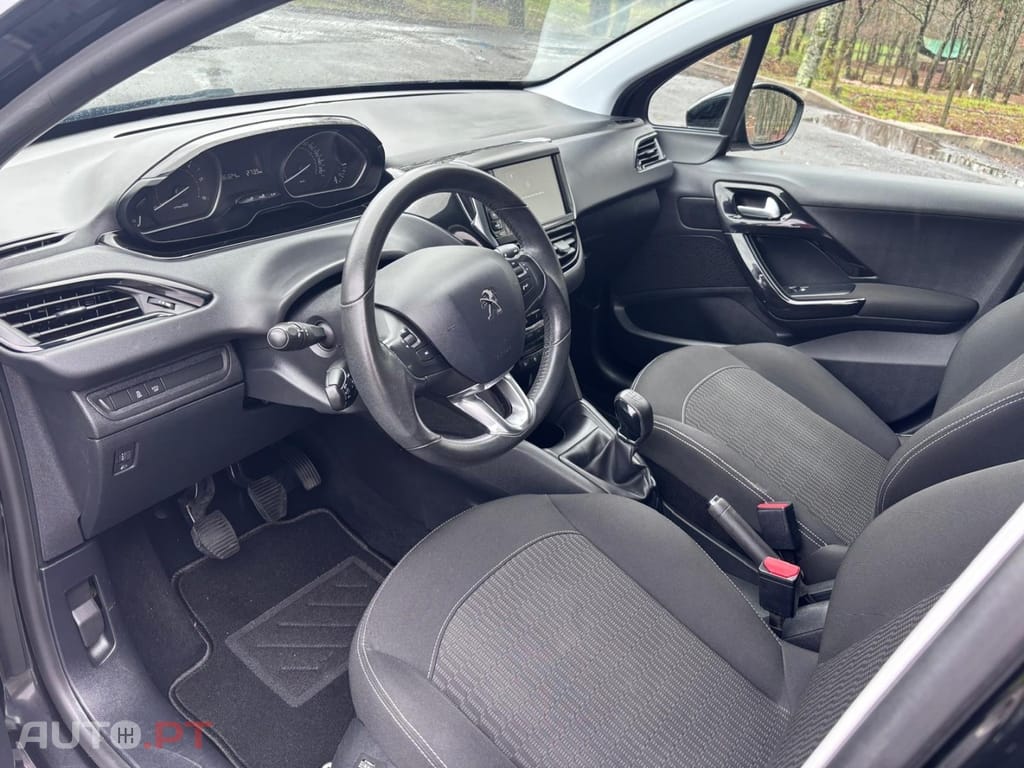Peugeot 208 1.6 BlueHDi Allure