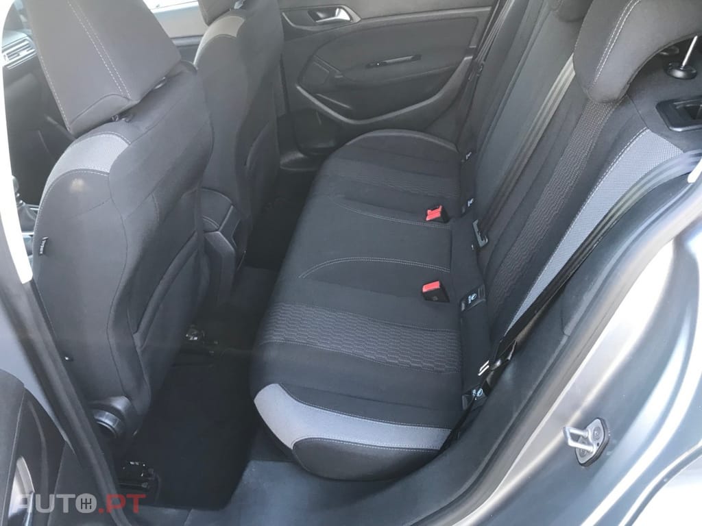 Peugeot 308 PureTech 130 Stop & Start Style