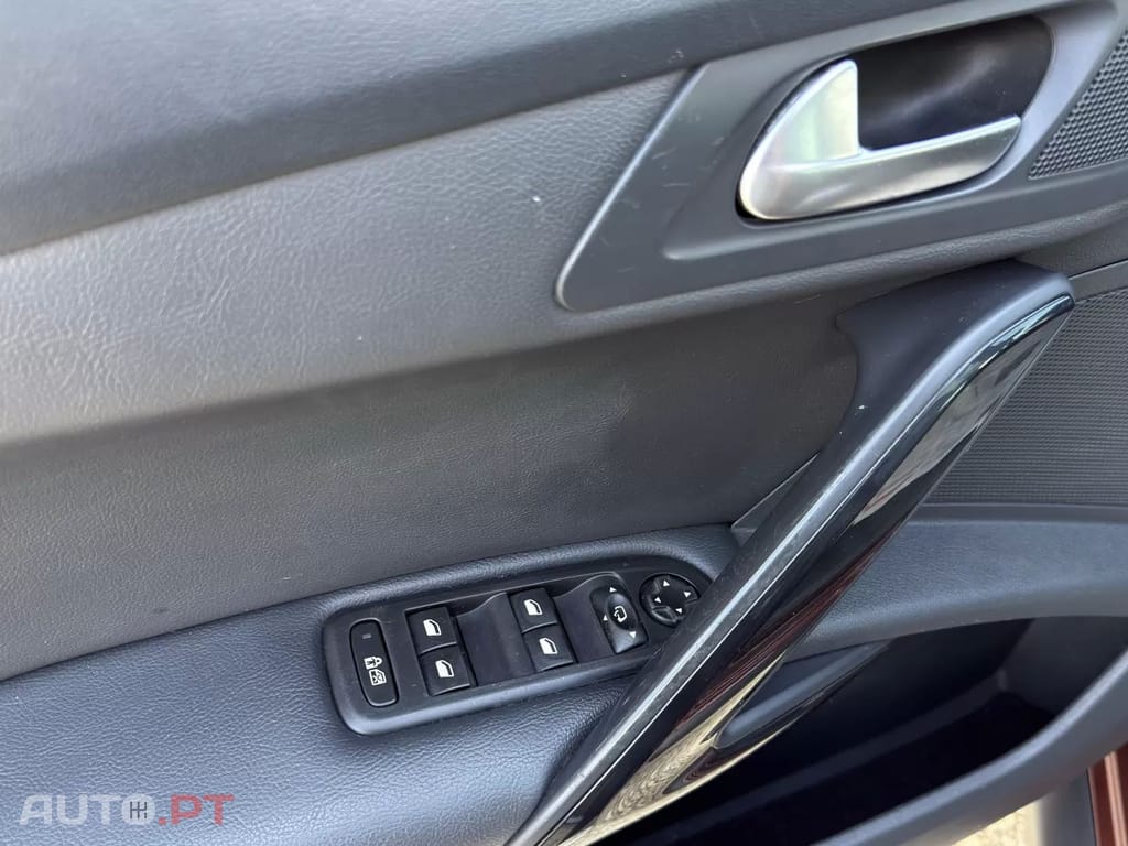 Peugeot 508 RXH 2.0 HDi Hybrid4 163cv 2-Tronic — fotografia 20