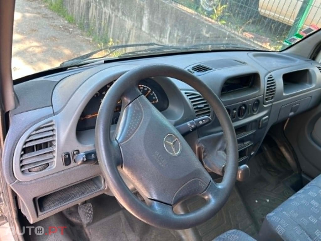Mercedes-Benz Sprinter 416 2.7CDI 155cv