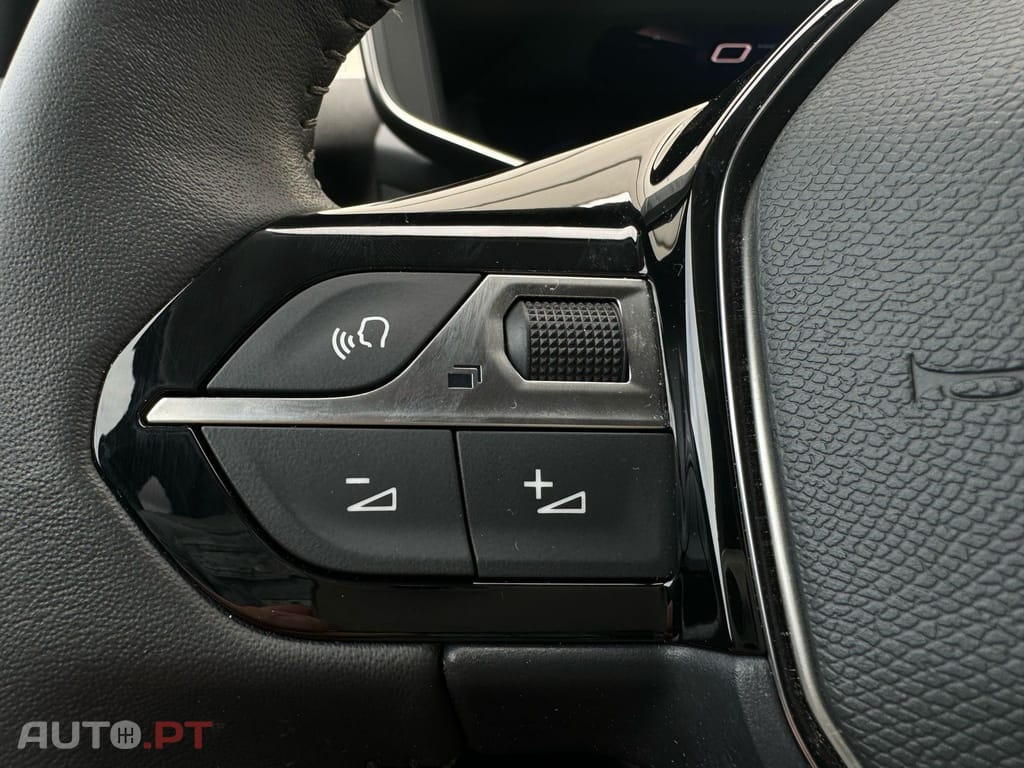 Peugeot 208 PureTech 100 Allure
