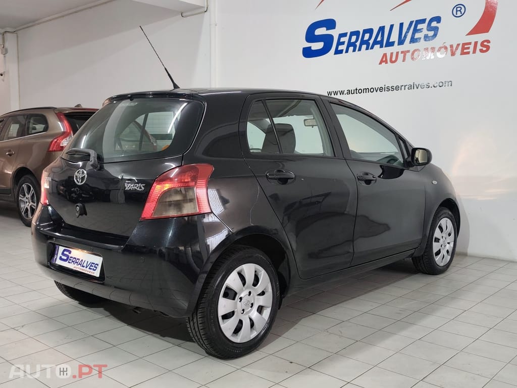 Toyota Yaris 1.0 VVT-i AC