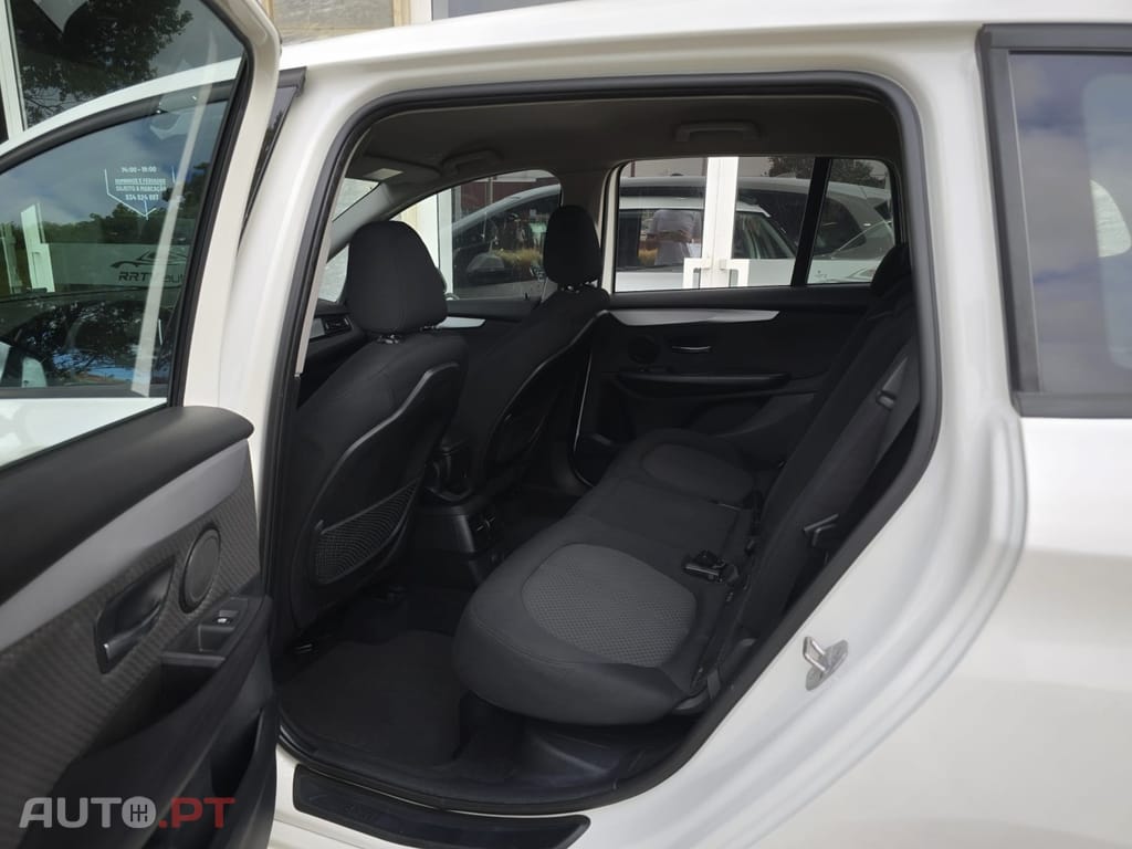 BMW 216 d 7L Advantage