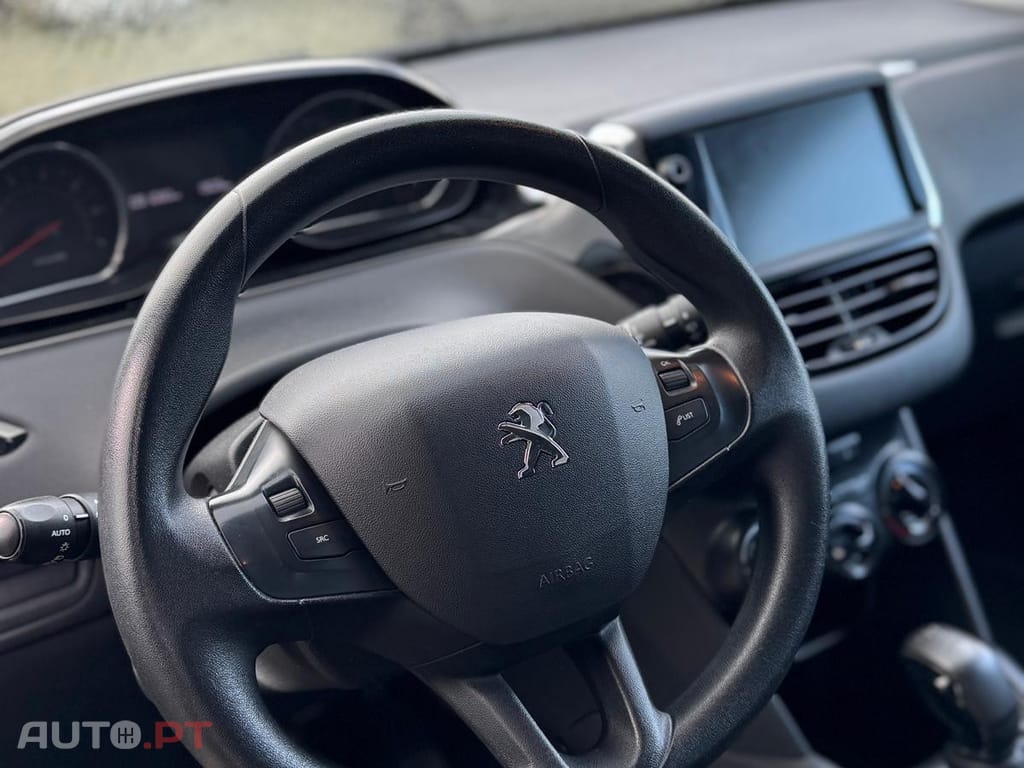Peugeot 208 1.2 VTi Active