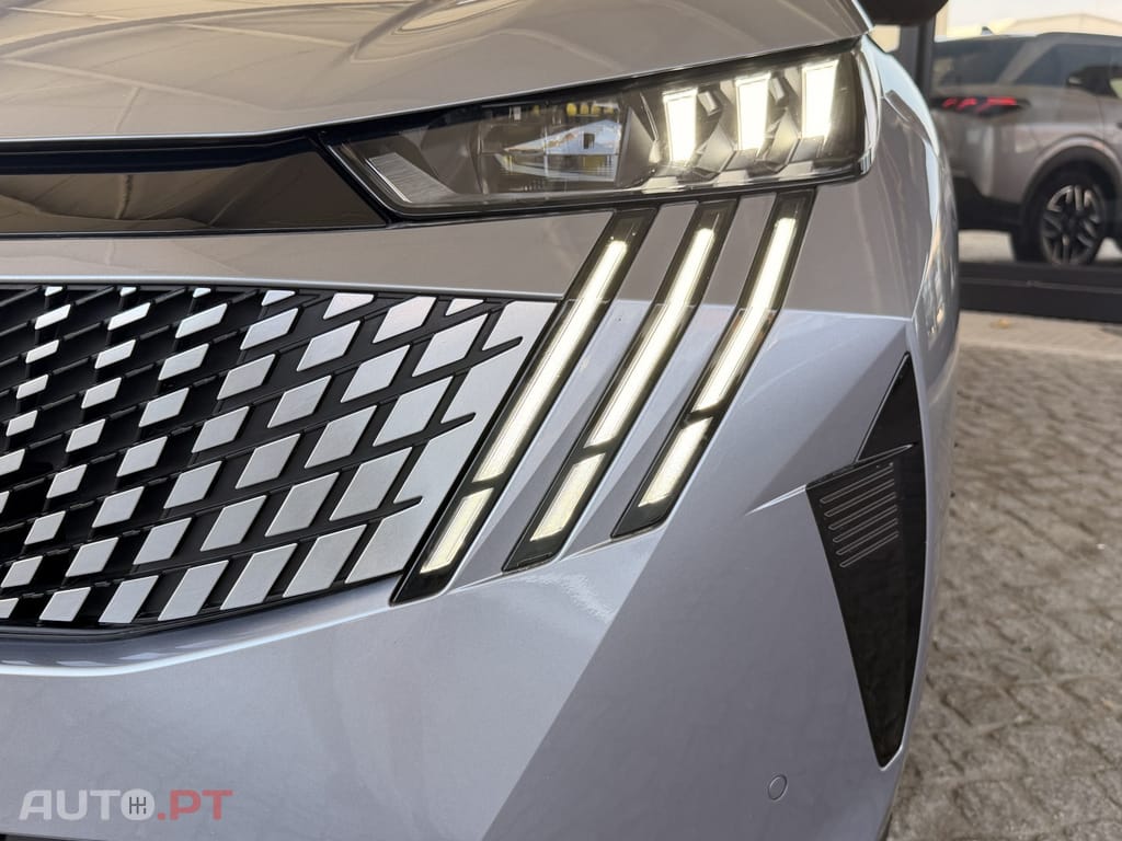 Peugeot 5008 1.2 Hybrid GT e-DCS6