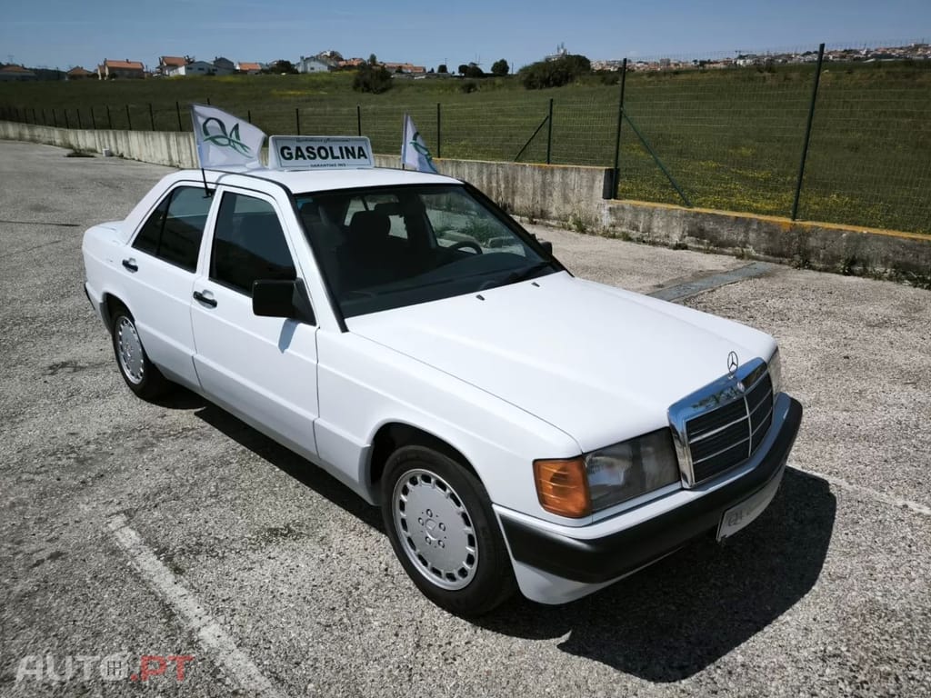 Mercedes-Benz 190 190 E 1.8
