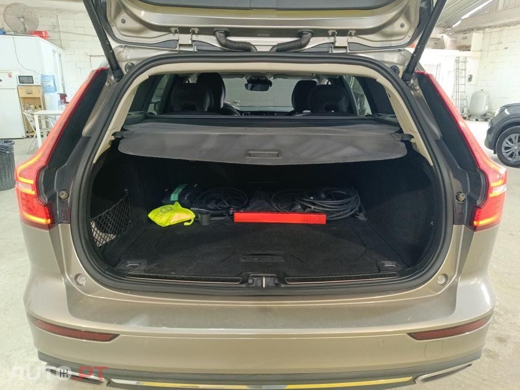 Volvo V60 2.0 T6 AWD TE Inscription Expression