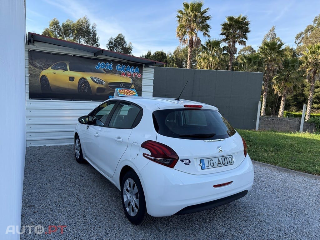 Peugeot 208 PureTech 68 Like