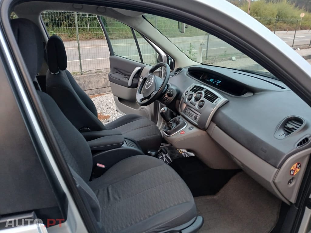Renault Scénic 1.4 16v