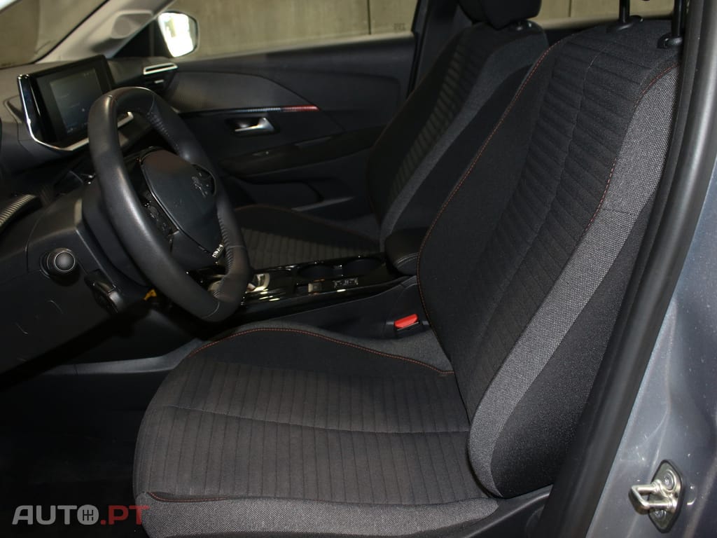 Peugeot E-208 50 kWh Allure Pack