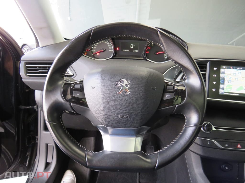 Peugeot 308 SW 1.6 HDI Panorâmico