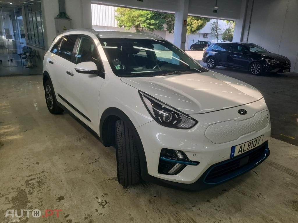 Kia Niro 39.2kWh Move 39