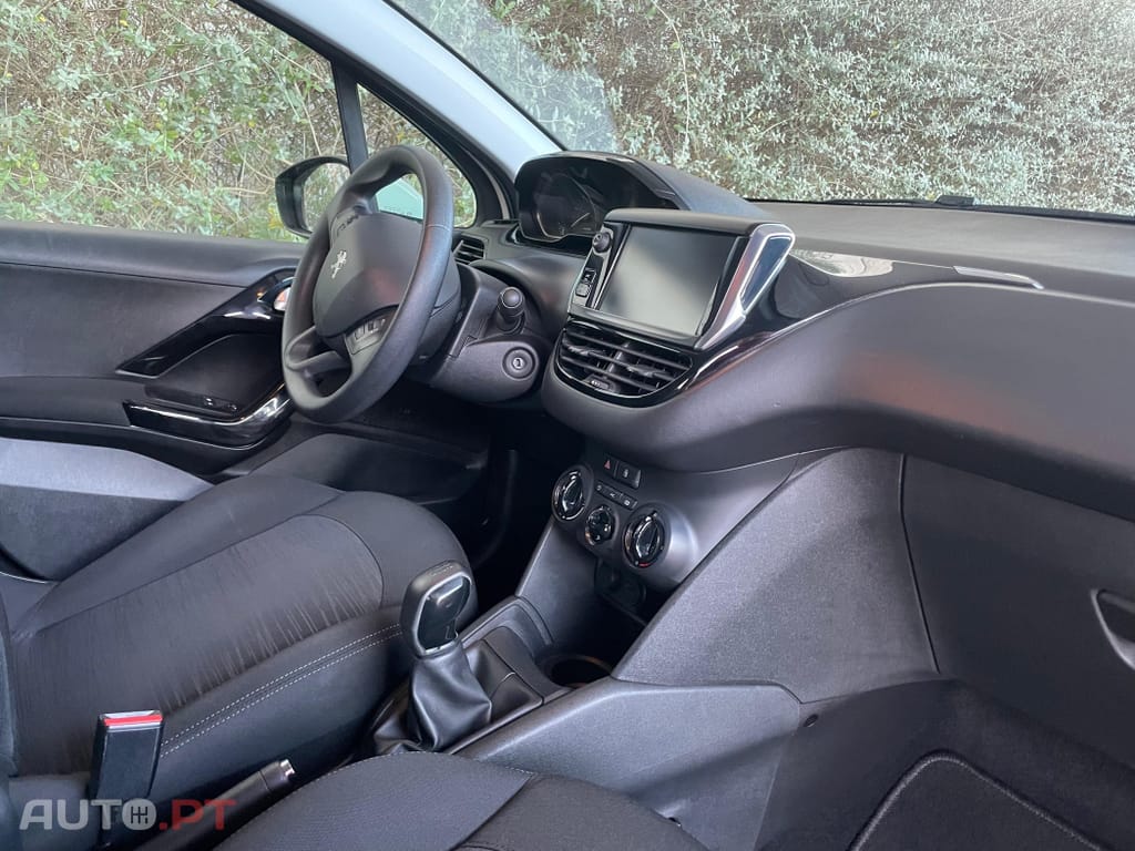 Peugeot 208 1.5 BlueHDi Active