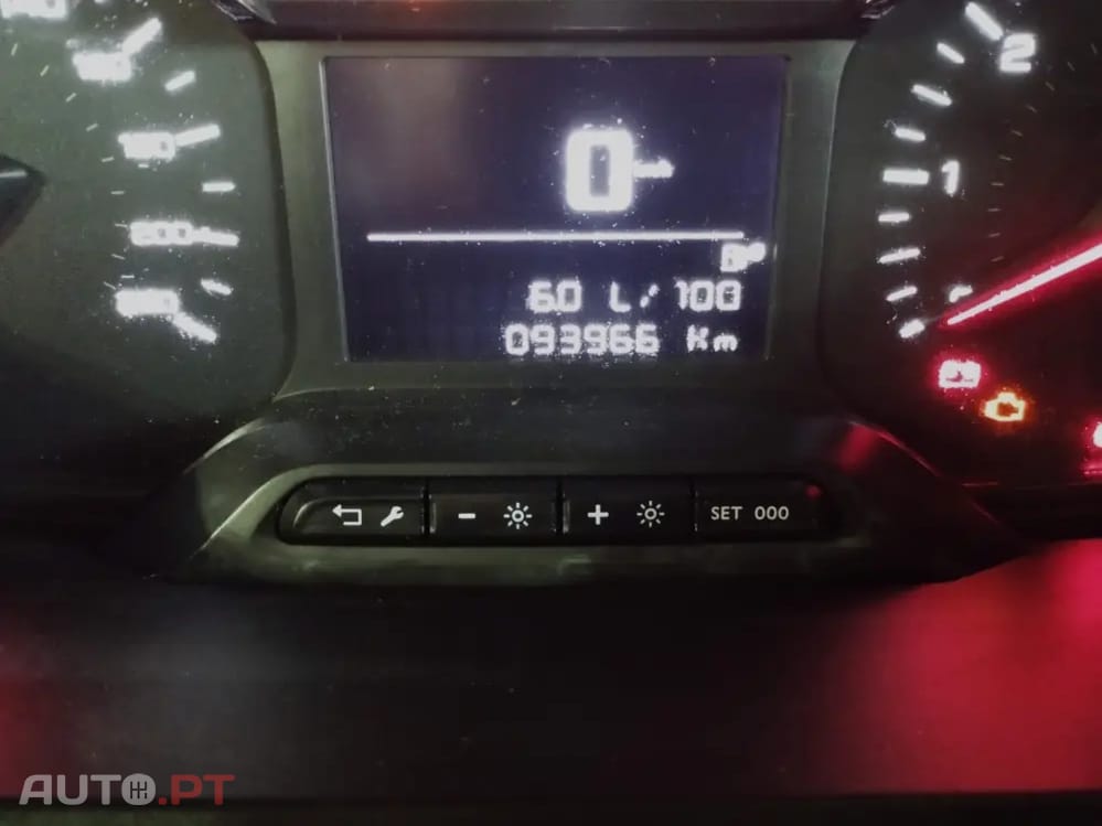 Peugeot Partner 1.5 Blue-HDI Premiun 3Lug