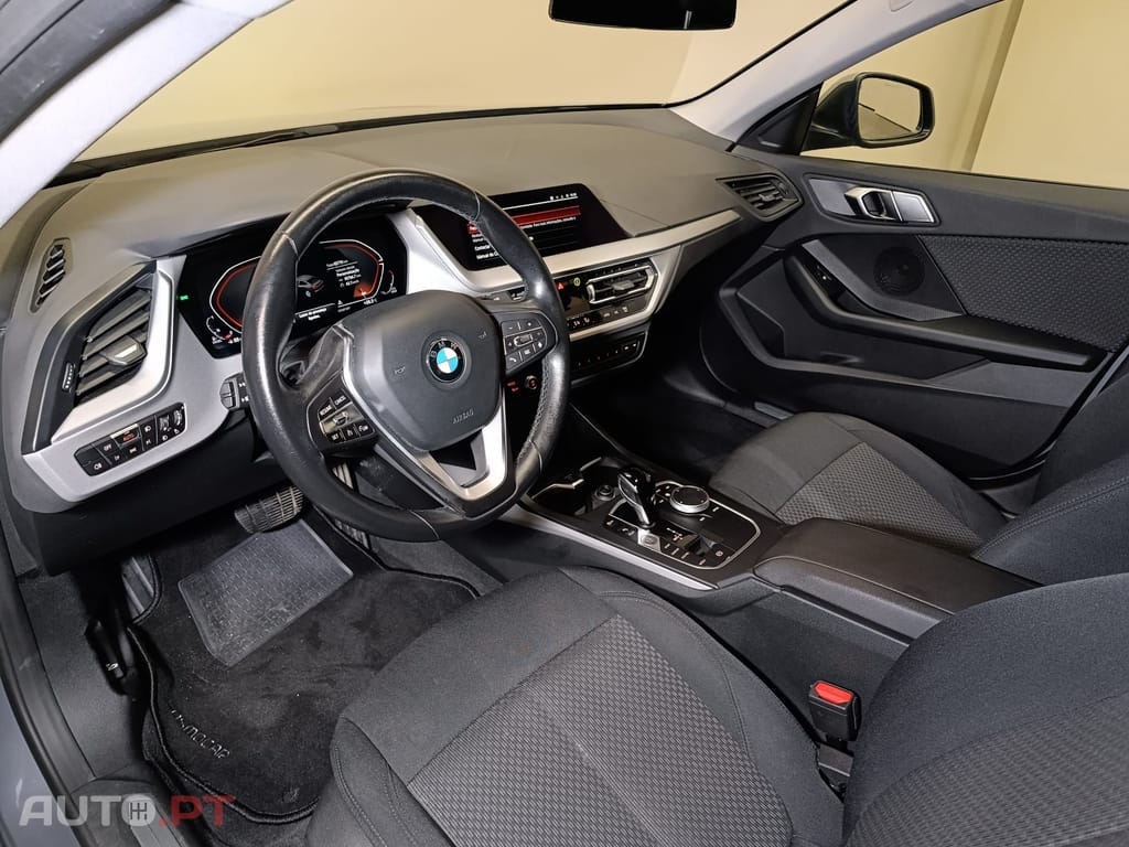 BMW 216 d Auto 