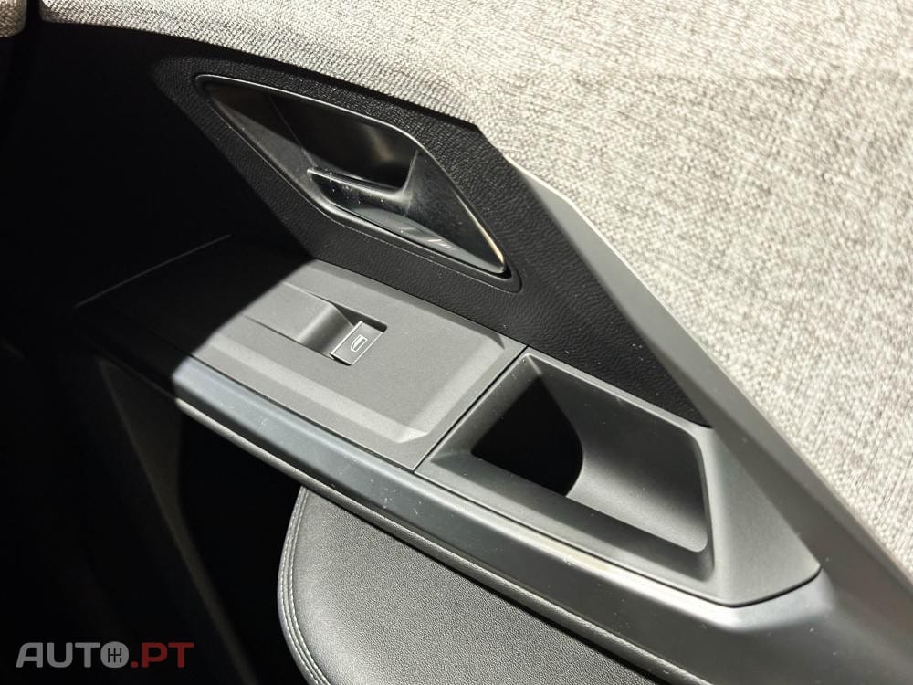 Peugeot E-3008 73 kWh GT