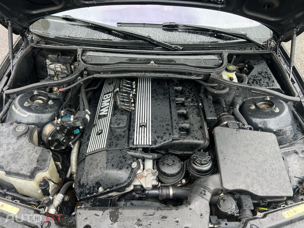 BMW 330 iX
