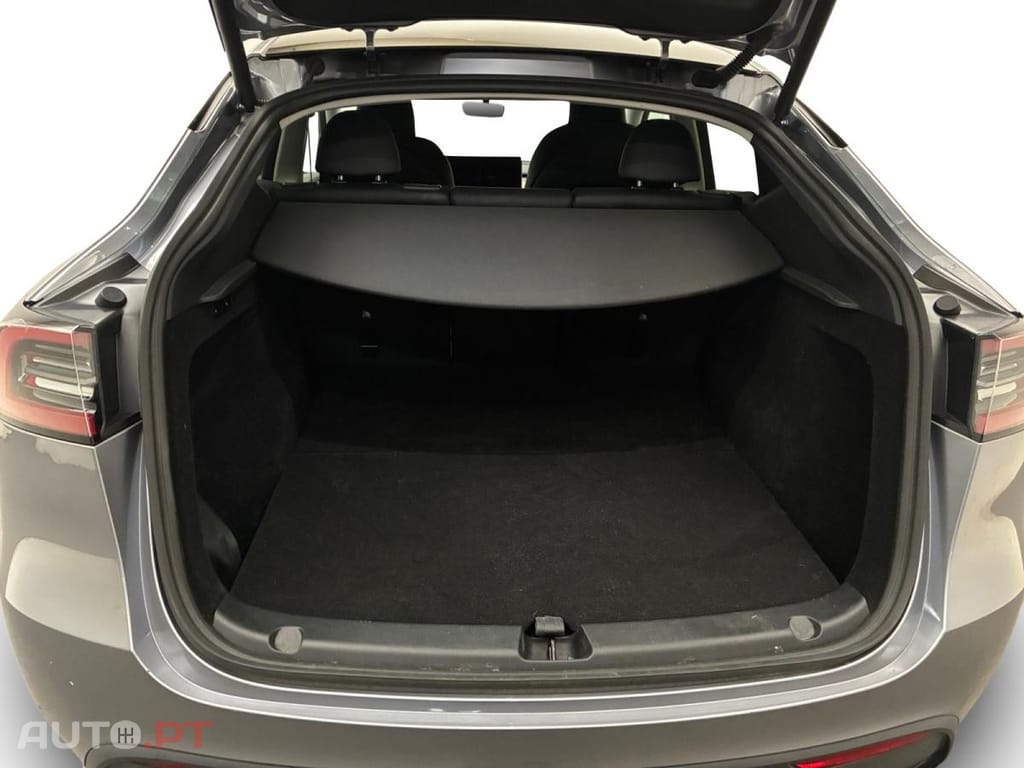 Tesla Model Y Long Range Dual Motor AWD