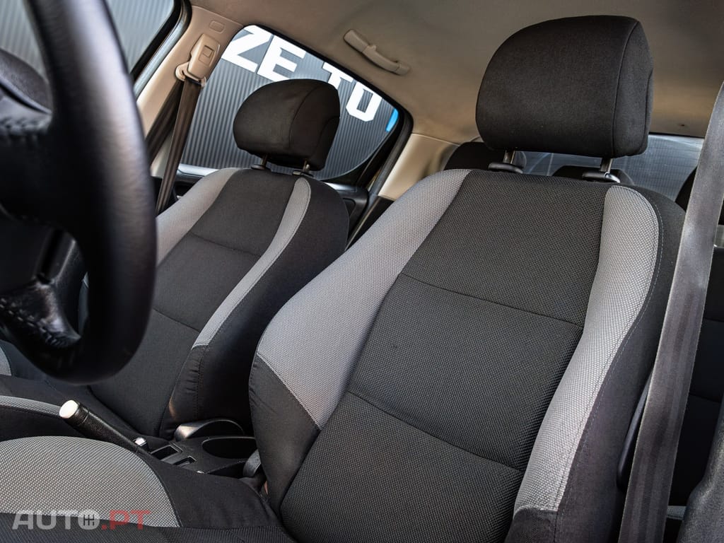 Peugeot 207 1.4 HDi