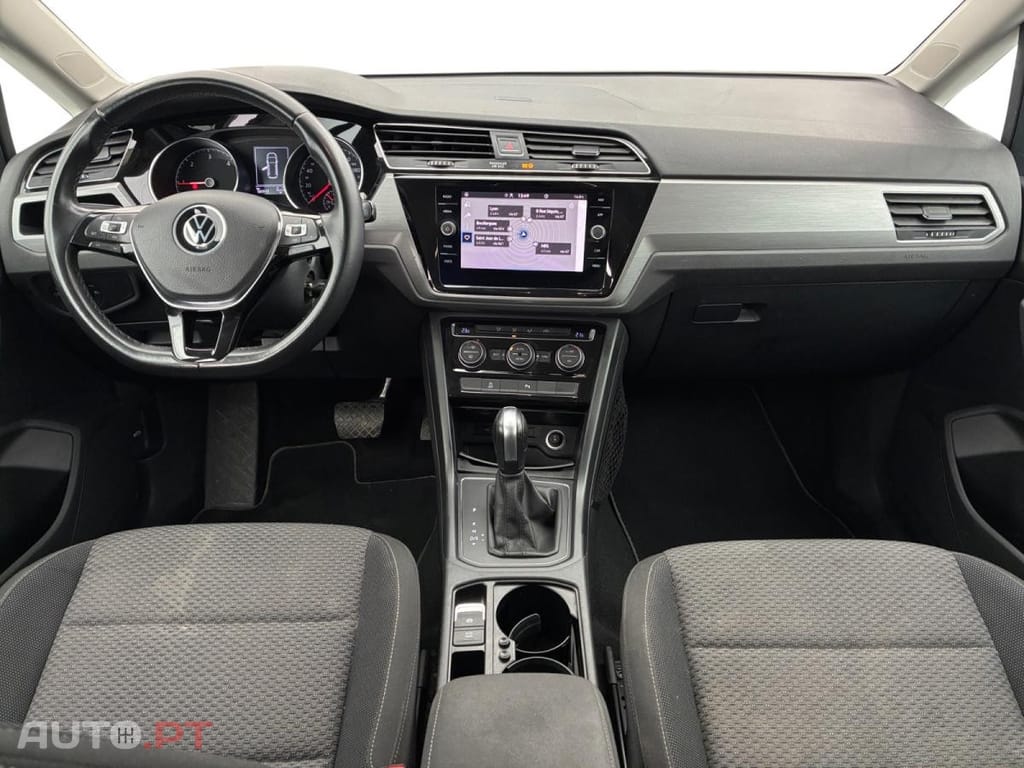 Volkswagen Touran 2.0 TDi Lounge Business DSG
