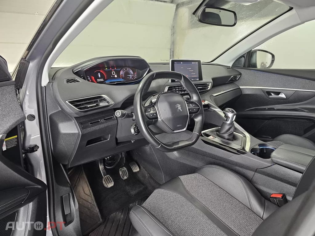 Peugeot 5008 1.5 BlueHDi Allure Baixo Consumo