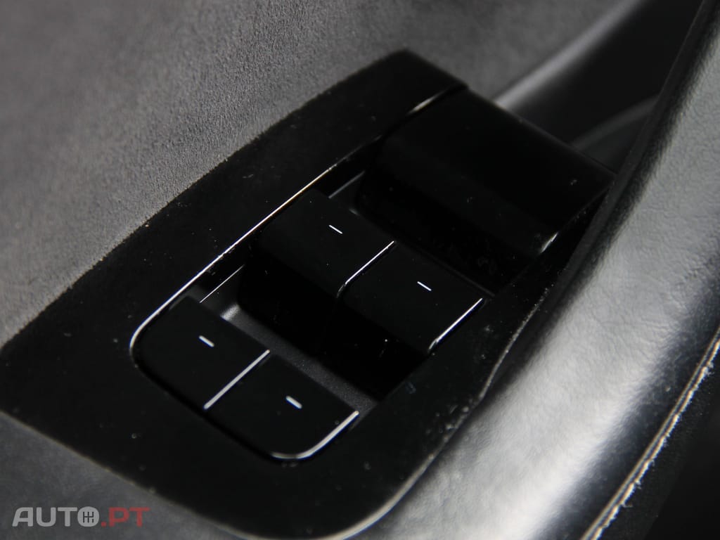 Tesla Model 3 Long-Range Dual Motor AWD
