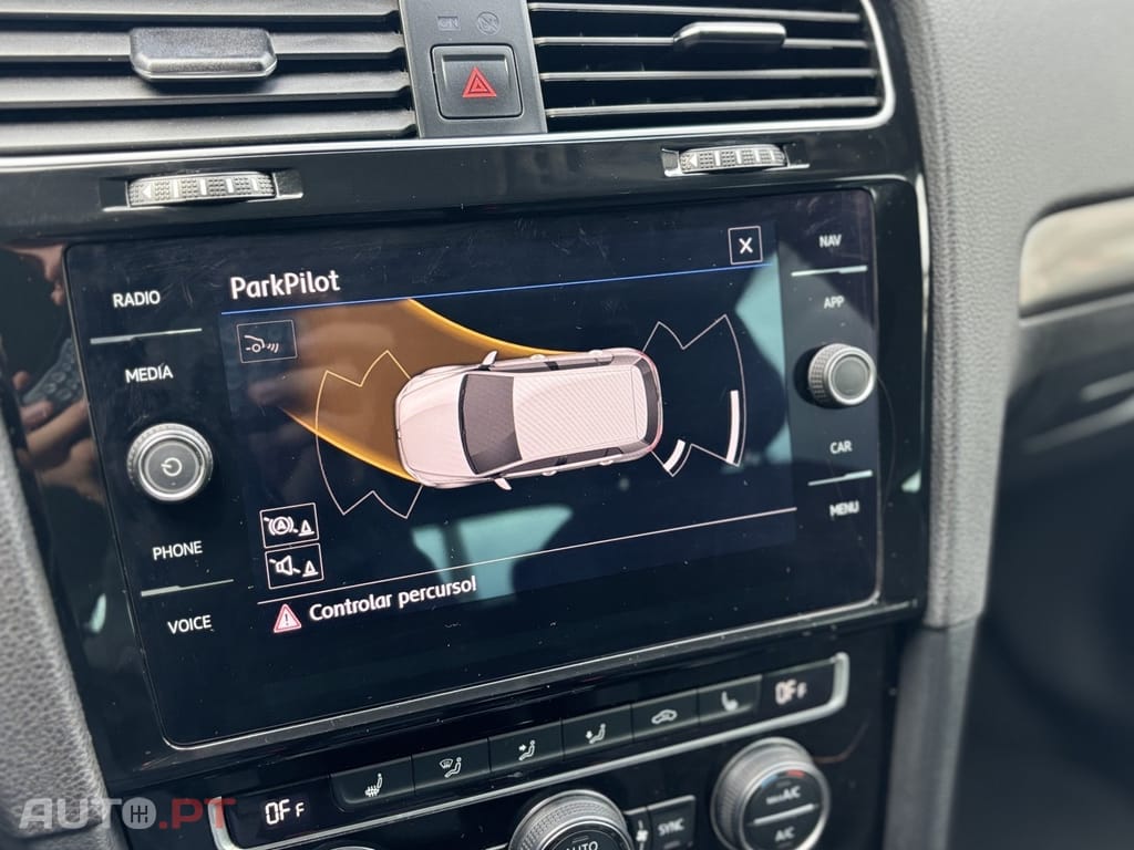 Volkswagen Golf 1.6 TDI Join