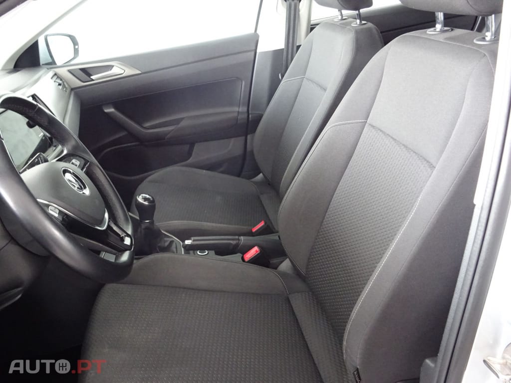 Volkswagen Polo 1.0 Confortline