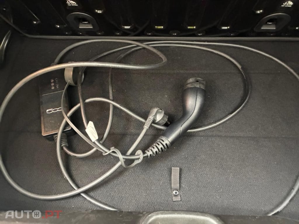 Fiat 500e Action Plus