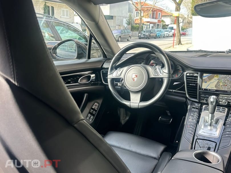 Porsche Panamera Platinum Edition