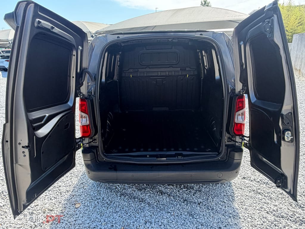 Citroen Berlingo 1.5 BlueHDI 3LUG FULL EXTRAS