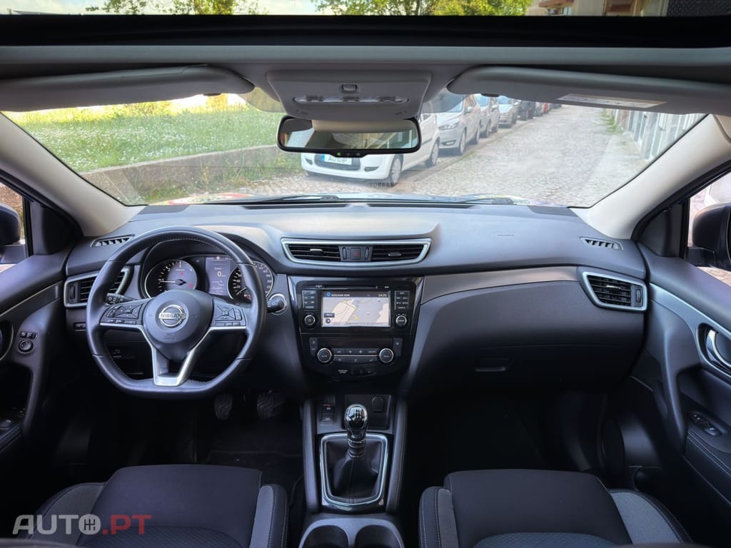 Nissan Qashqai 1.5 dCi Tekna Premium 17 129g