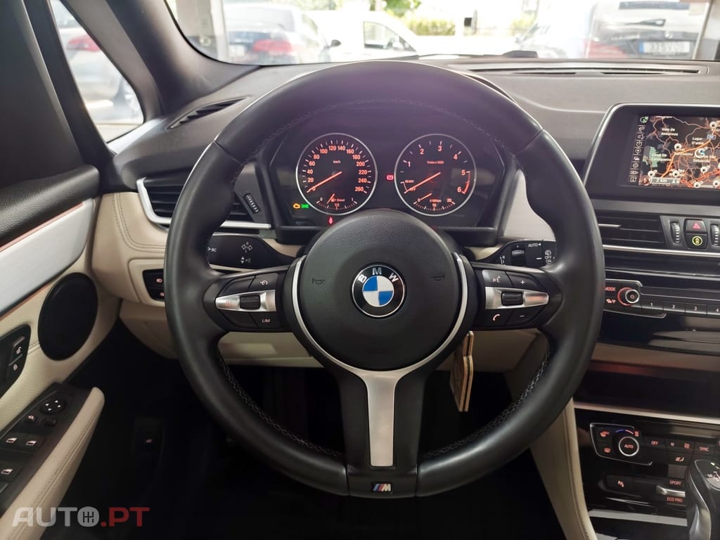 BMW 218 d Line Luxury Auto