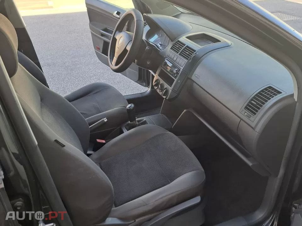Volkswagen Polo 1.2 Confortline