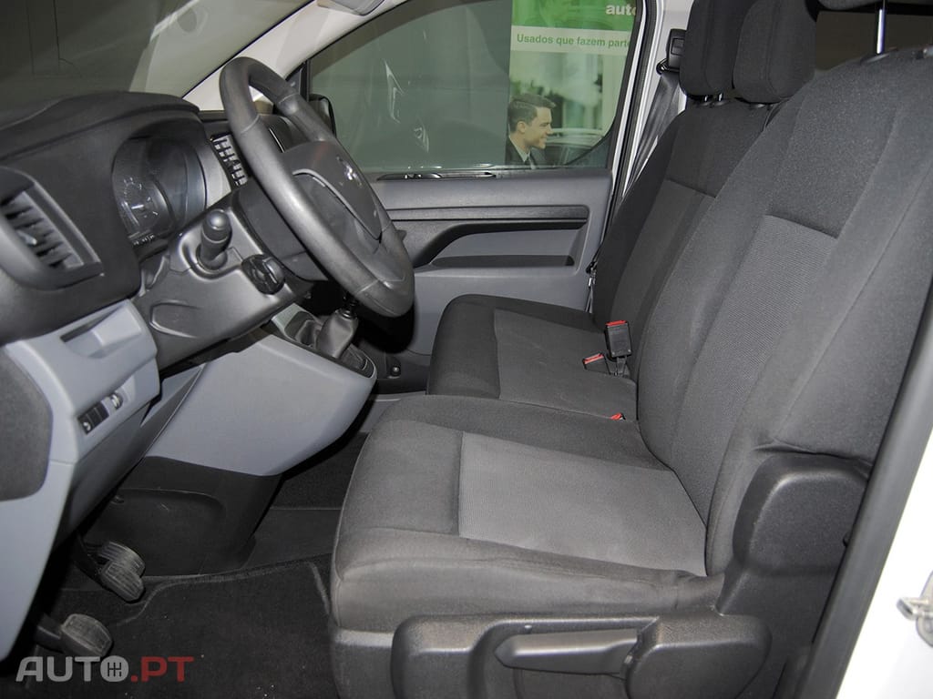 Opel Vivaro 1.5 CDTi L2H1 Essentia Inc