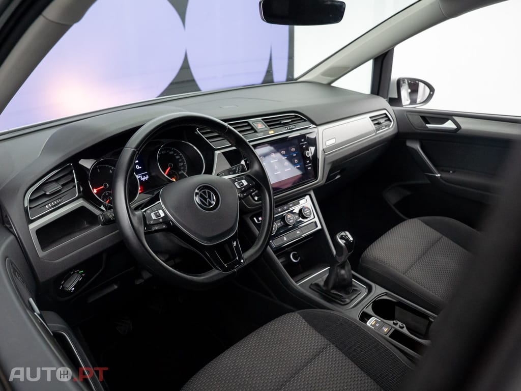 Volkswagen Touran 2.0 TDI Confortline