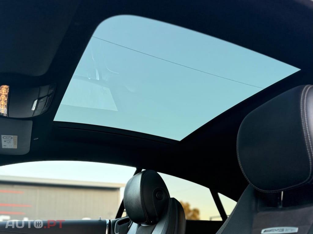 Mercedes-Benz E 220 AMG