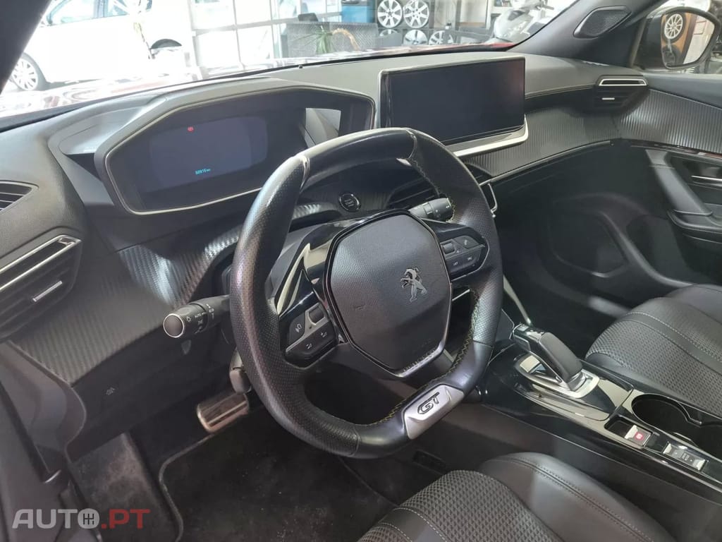 Peugeot E-2008 GT Line