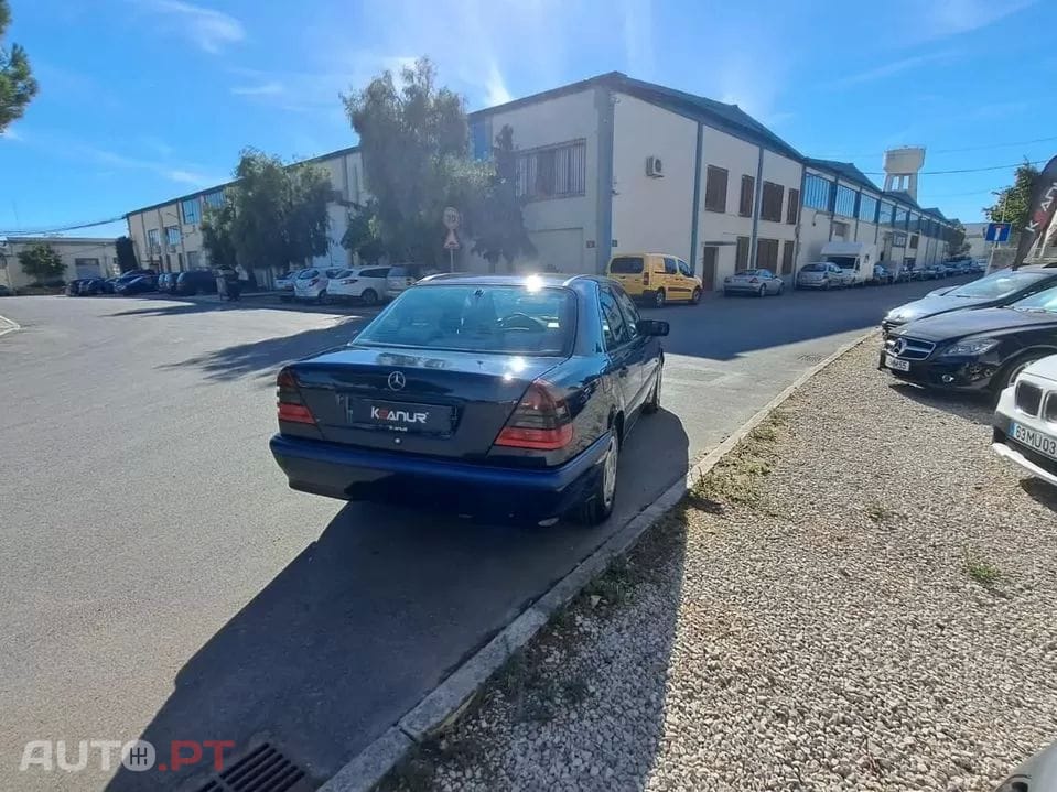 Mercedes-Benz C 180 Classic