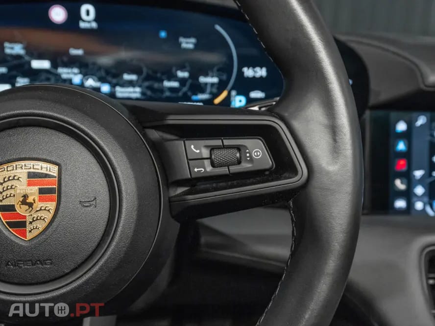 Porsche Taycan 4S