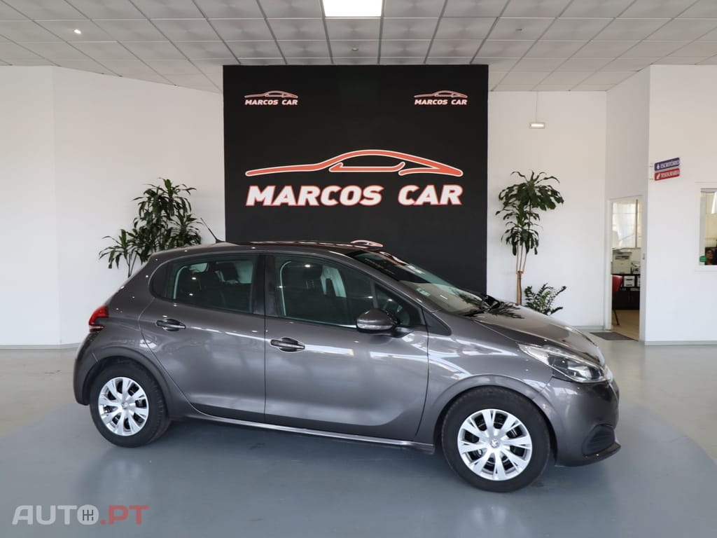 Peugeot 208 1.5 Hdi — fotografia 5