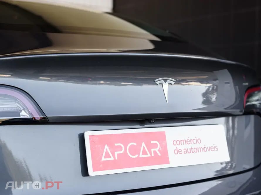 Tesla Model 3 Standard Range Plus RWD