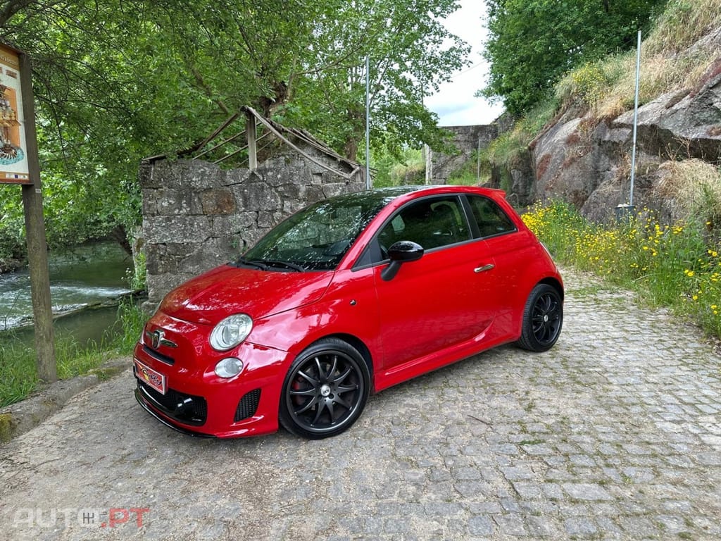 Abarth 500 1.4 T-Jet Competizione